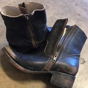 Freebird Austin size 7 fits like 6.5